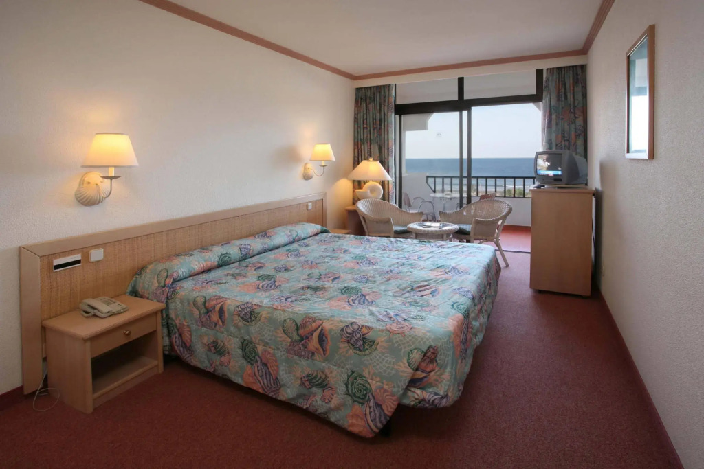 Corallium Beach by Lopesan Hotels