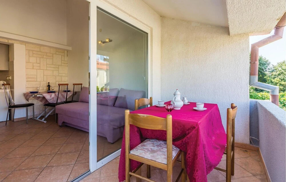 Beautiful Home in Banjole With Wifi and 3 Bedrooms