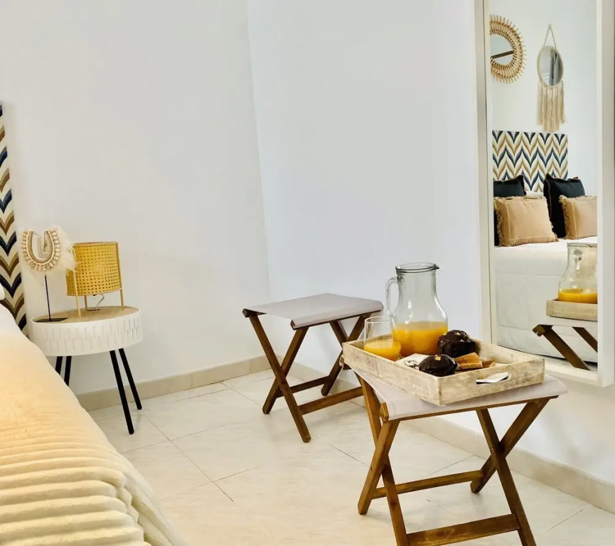 Canaryislandshost l Famara Surfer Apartment