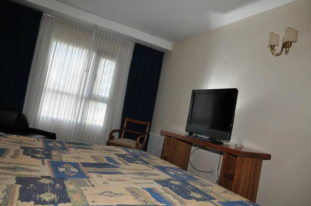 HOTEL SANTA CRUZ