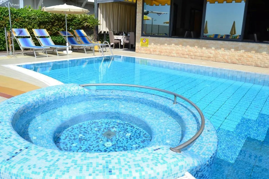 Hotel El Salvador Frontemare Piscina Riscaldata