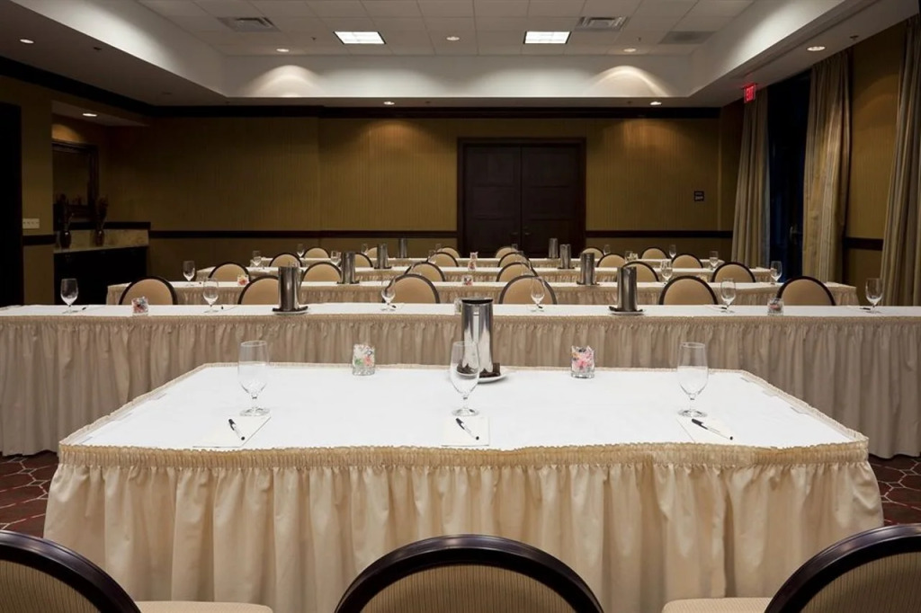 Courtyard by Marriott Dulles Airport Herndon