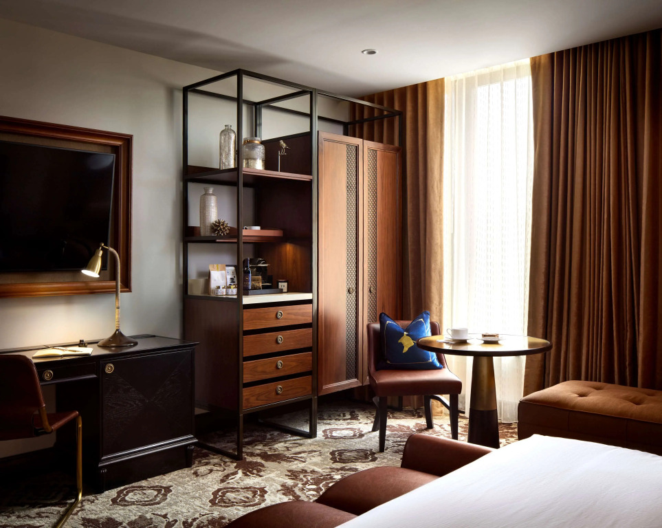 The Peregrine Omaha Downtown Curio Collection By Hilton