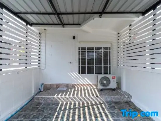 Zen Haus (Newly furbished home with 5 min to Onnut BTS)