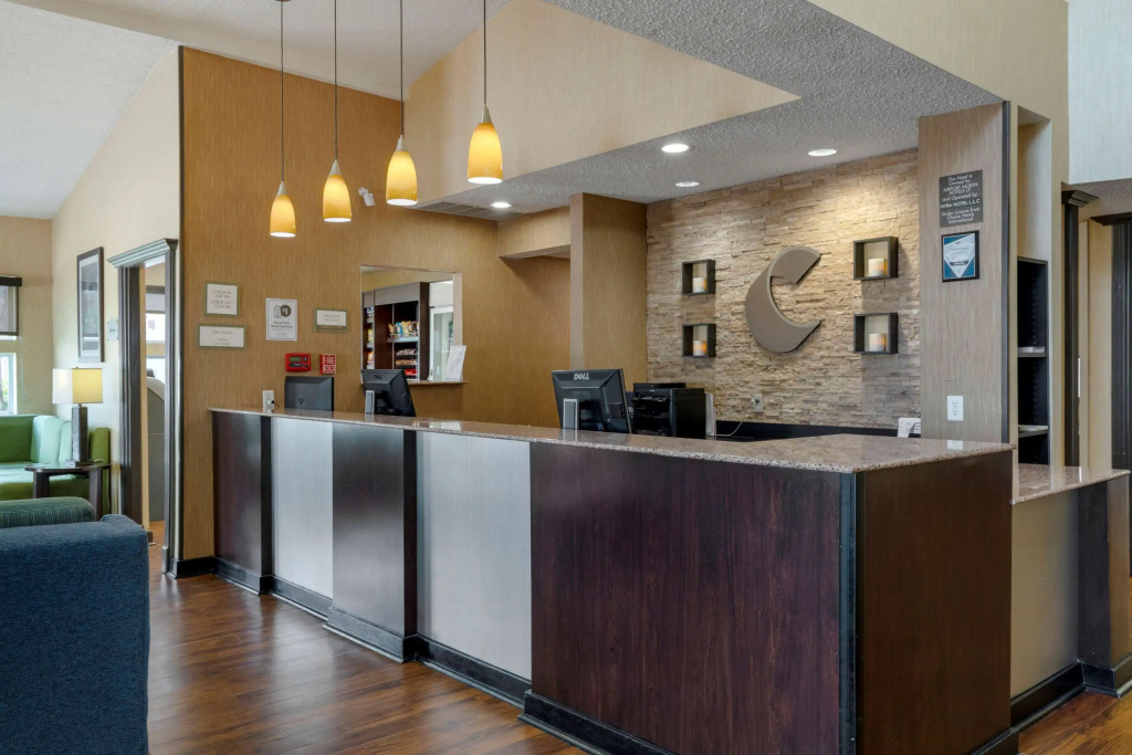 Comfort Suites DFW Airport