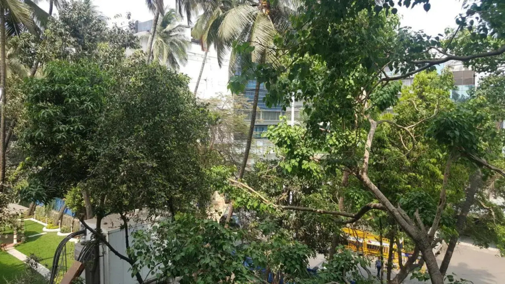 Bentley Hotel Marine Drive