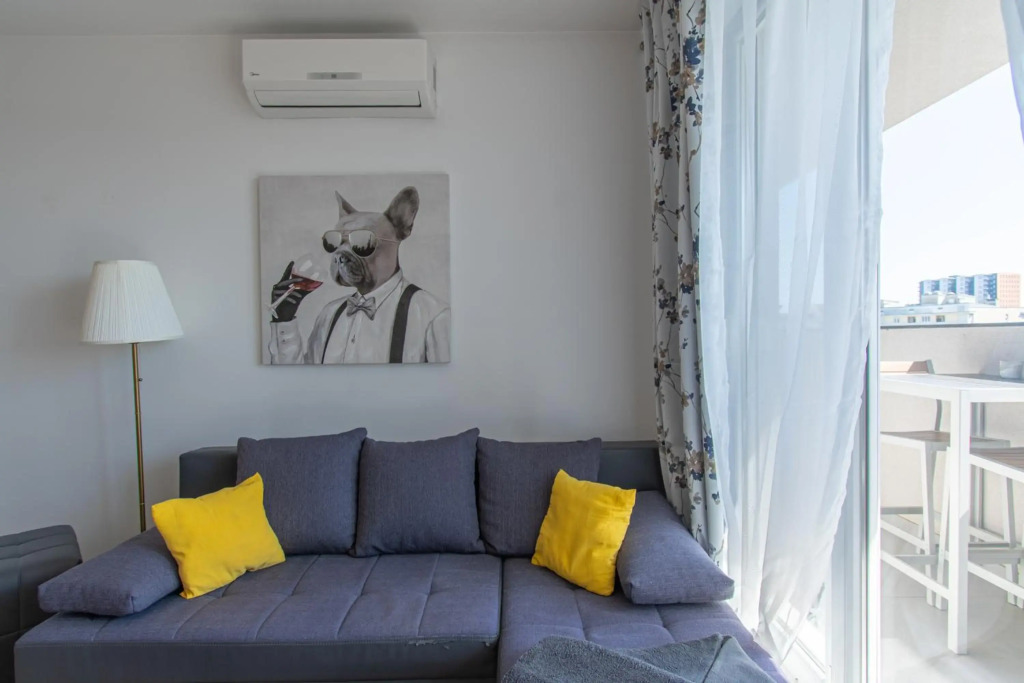 Flexible SelfCheckIns 32 - Zagreb - Garage - Electric vehicle ccharger - Big Loggia - New - Apartments Repinc 32