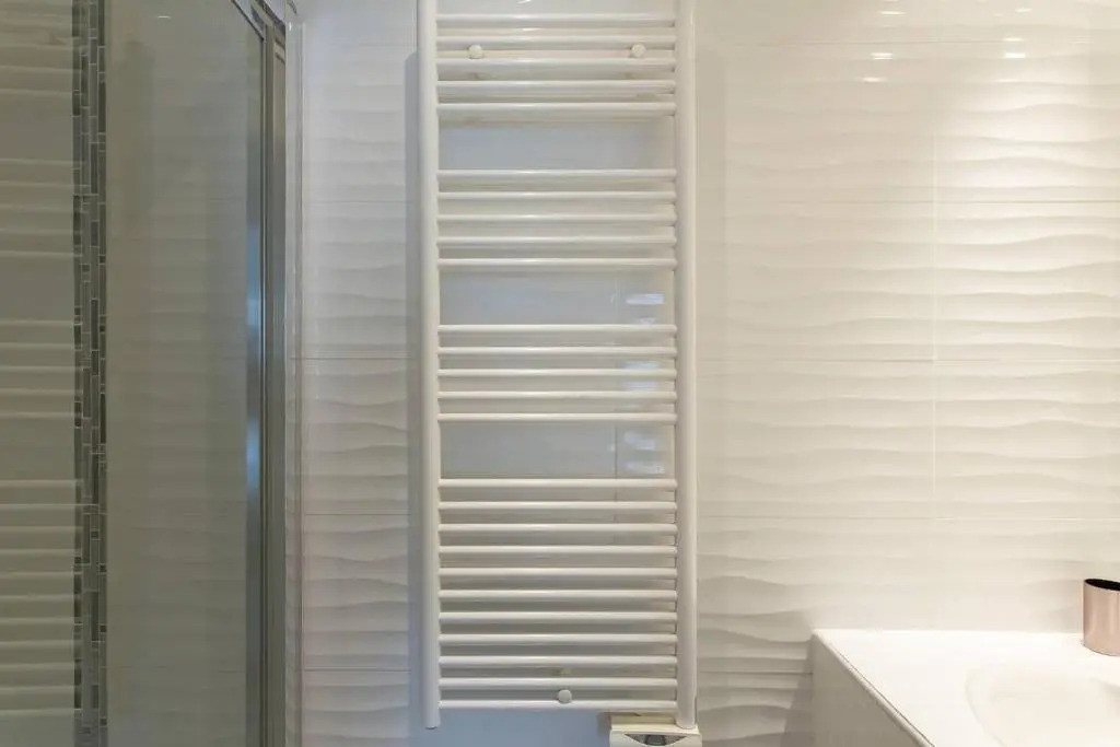 Martinez Hotel Area: Modern 3 Bedrooms W/ Terrace