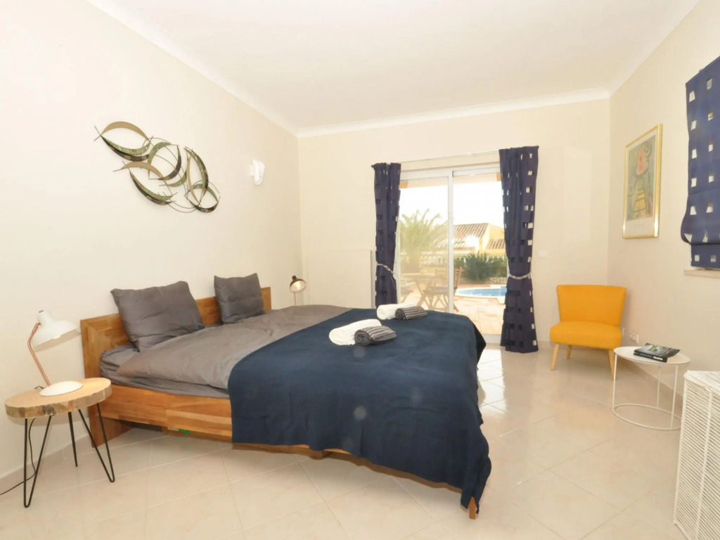 Villa With Views Like the Pool, Sea, Meia Praia