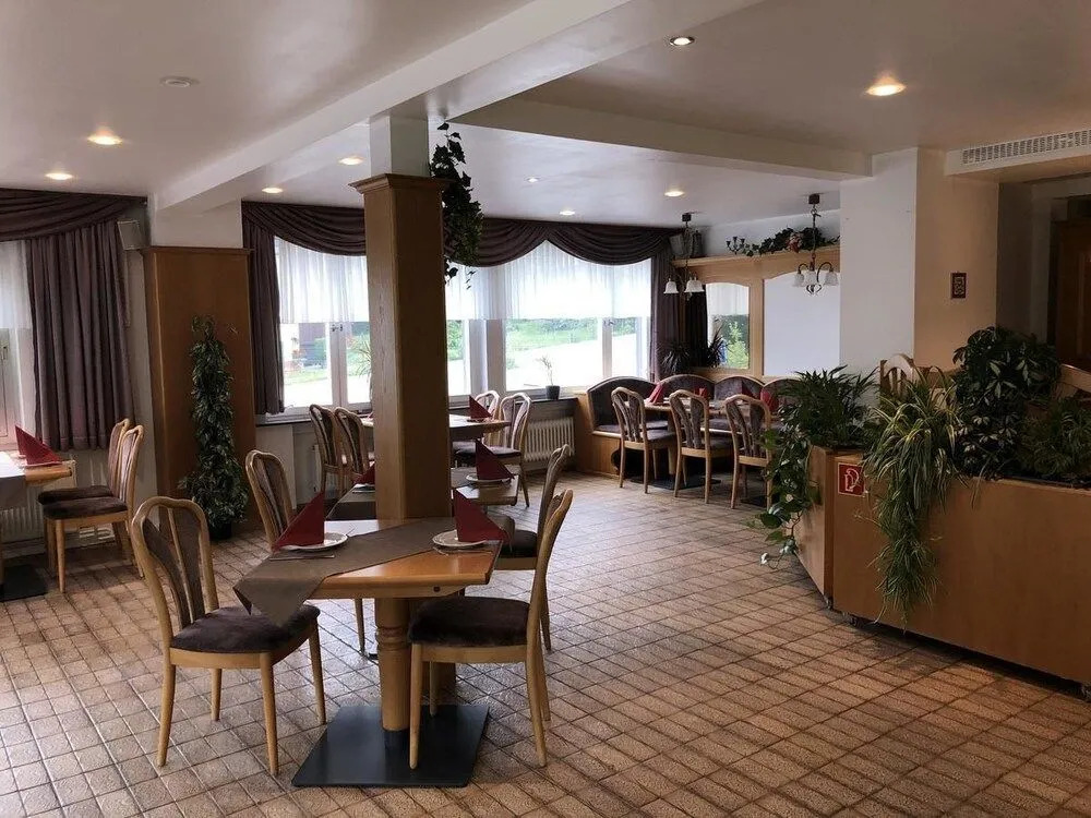 Louis Hotels