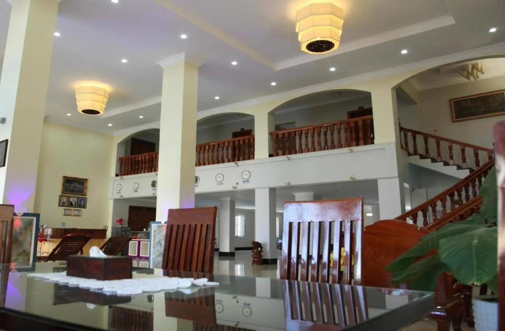 Bonnie Villa