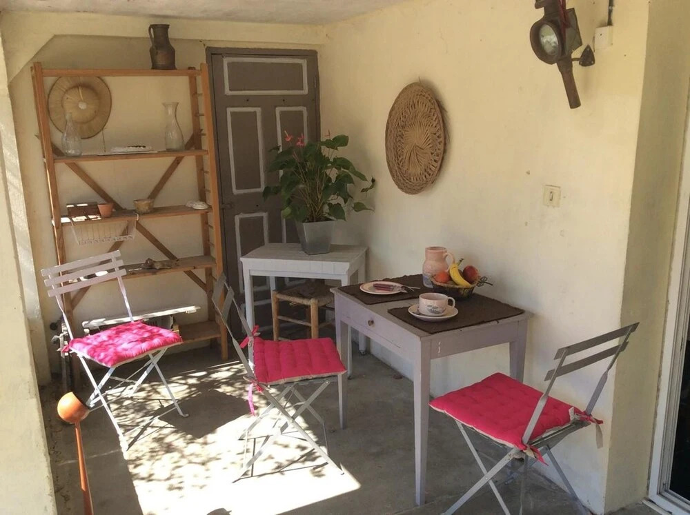 Apartment With 2 Bedrooms in Carpentras, With Enclosed Garden and Wifi