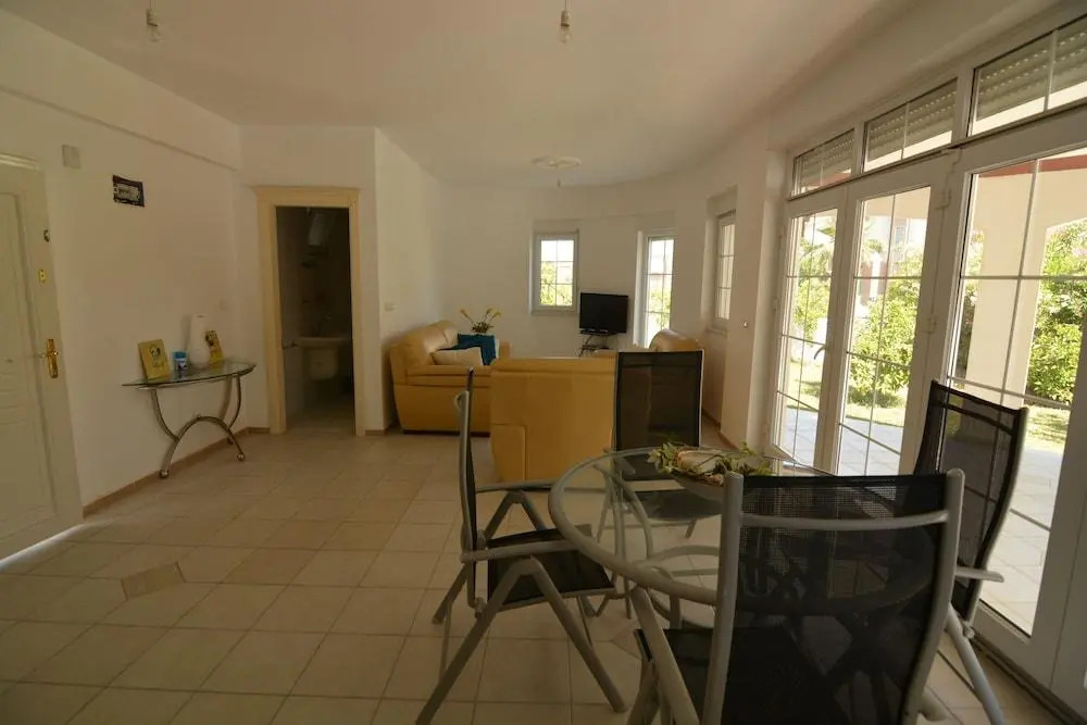 Bella Villa 7