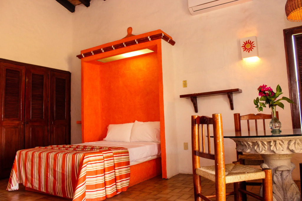 Hotel Plaza Tucanes
