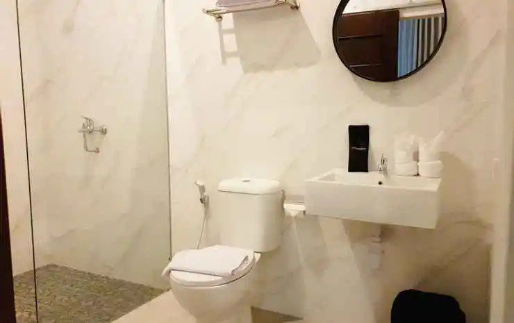 Cinnamon's Hotel