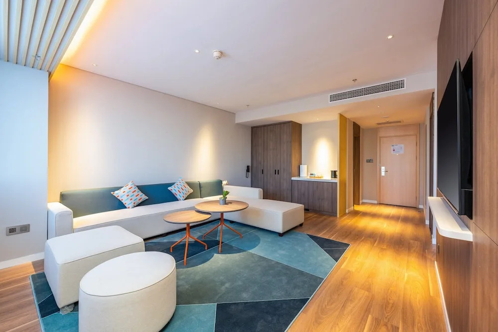 Holiday Inn Express Xinji City Center by IHG