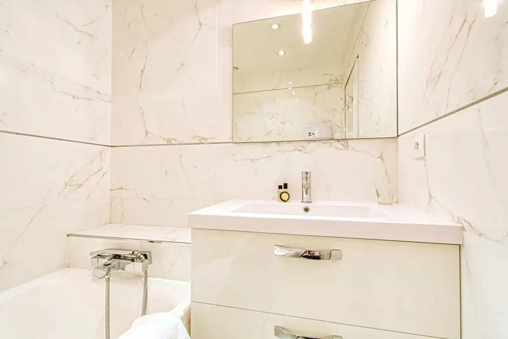 Luxury 2BR Apartment Near Le Vieux and Croisette
