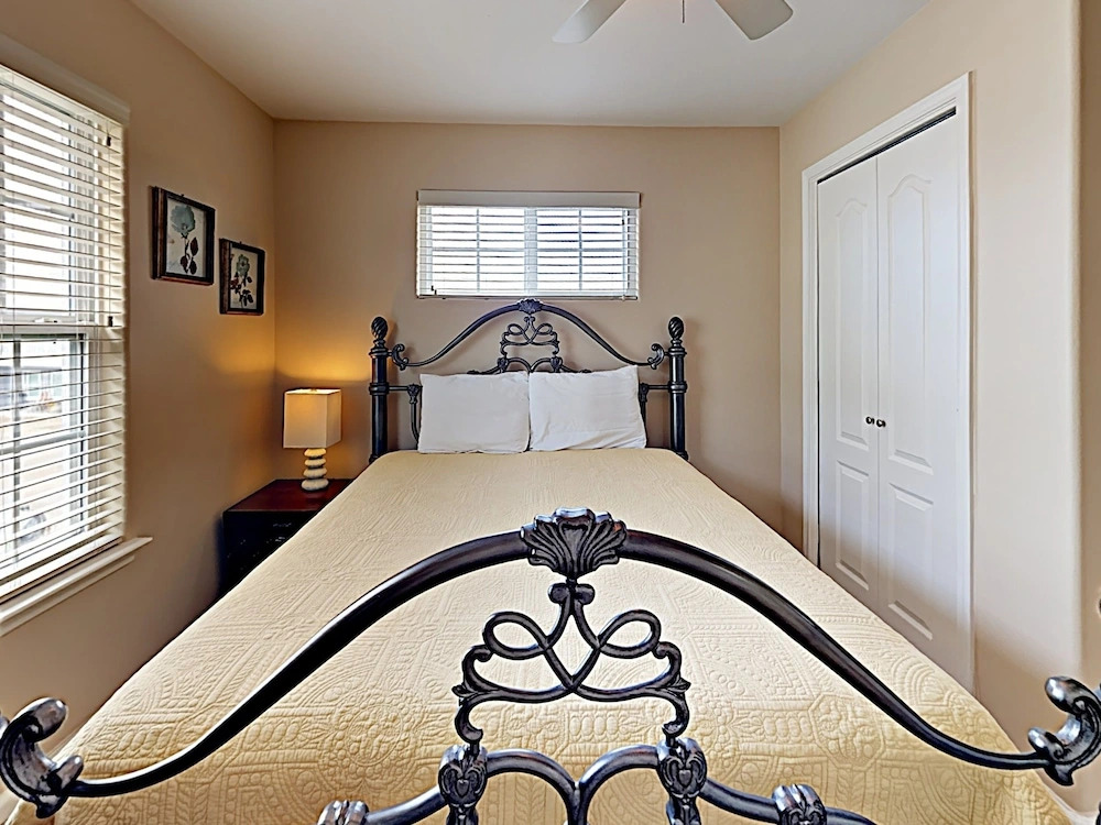 The Mermaid - 3 Br Home