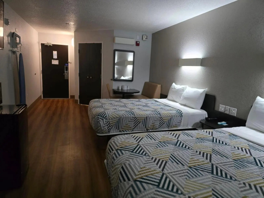 Motel 6-Biloxi, MS - Beach