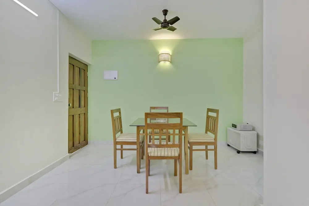 OYO 24906 Home Dazzling 2BHK Calangute
