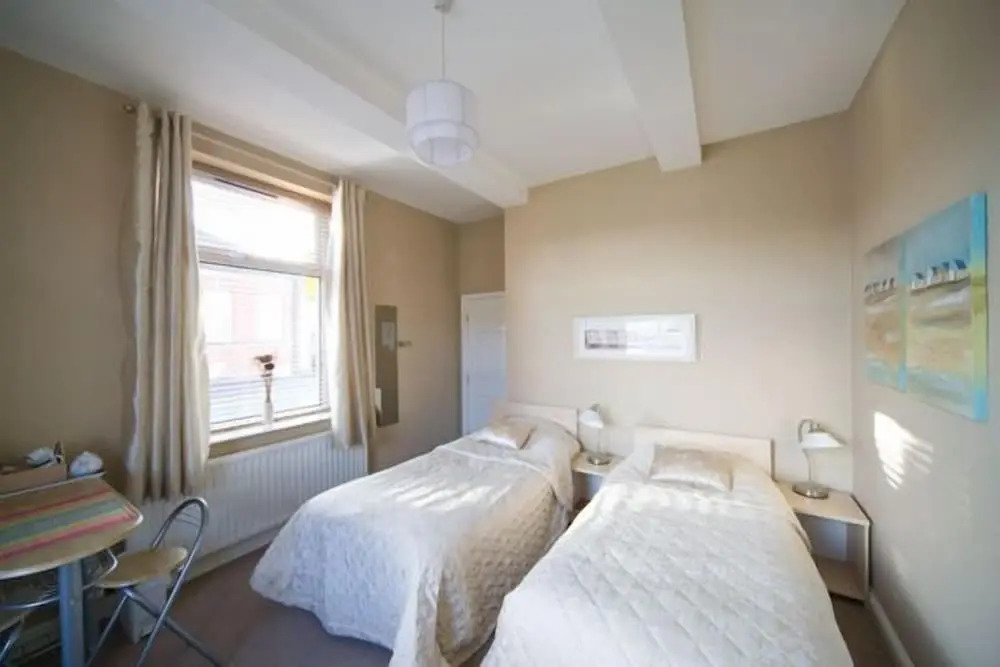 Oak House B&B