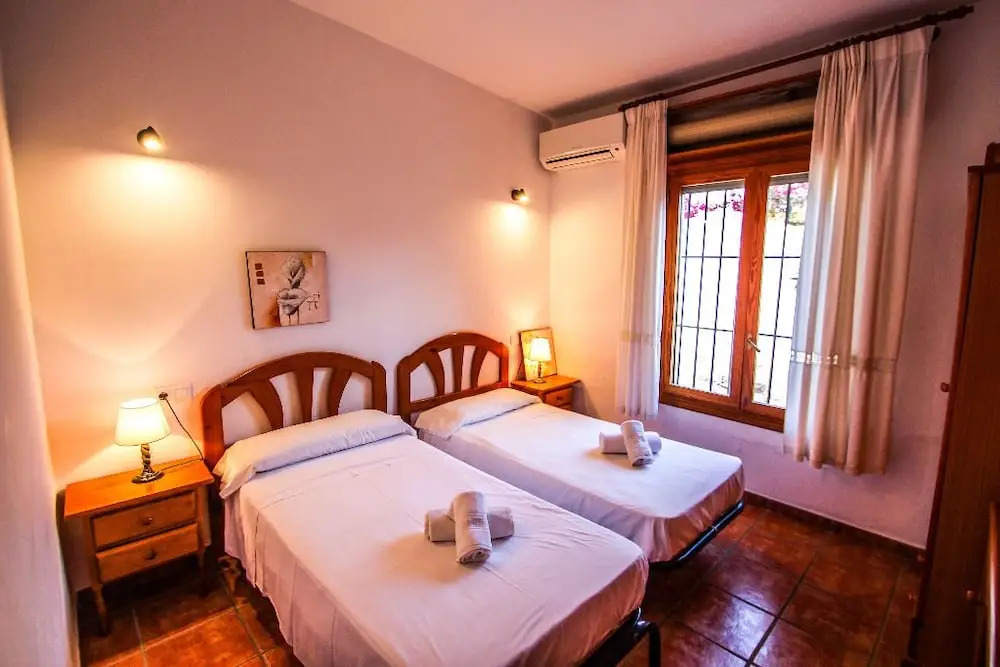 Pedro 6 - two story holiday home villa in El Portet