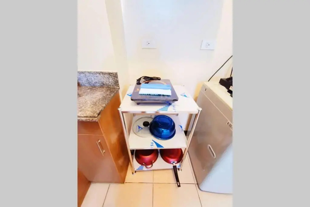 3415 HoliStay Manila 1-Bedroom Condo with NETFLIX and Balcony