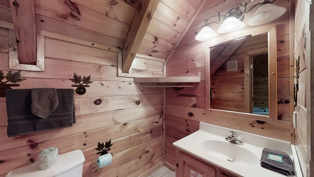 Close To Heaven 2 Bedroom Cabin