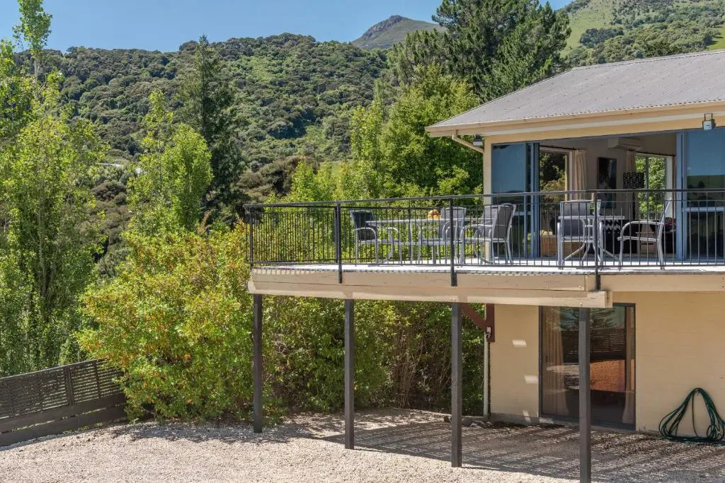 Vue De La Mer - Akaroa Holiday Home