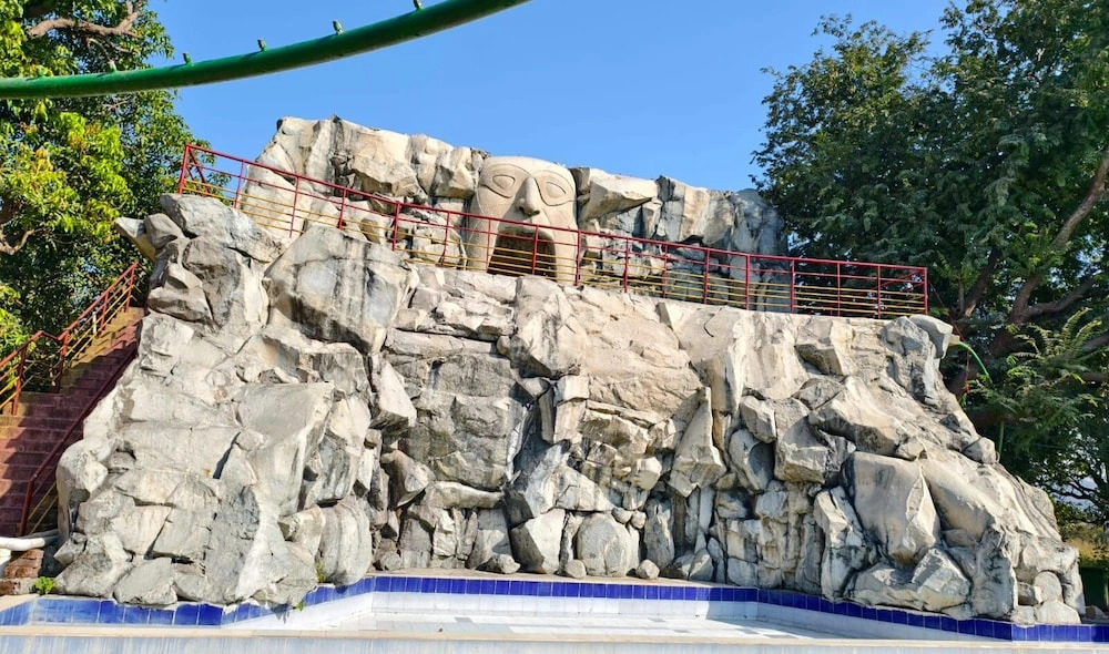 Green Hills Resort