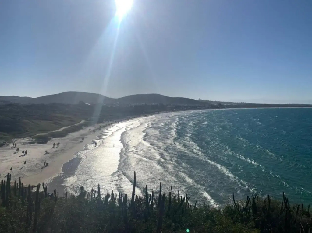 Apartamento no Pero, Cabo Frio, 10 minutos da praia, a pé.