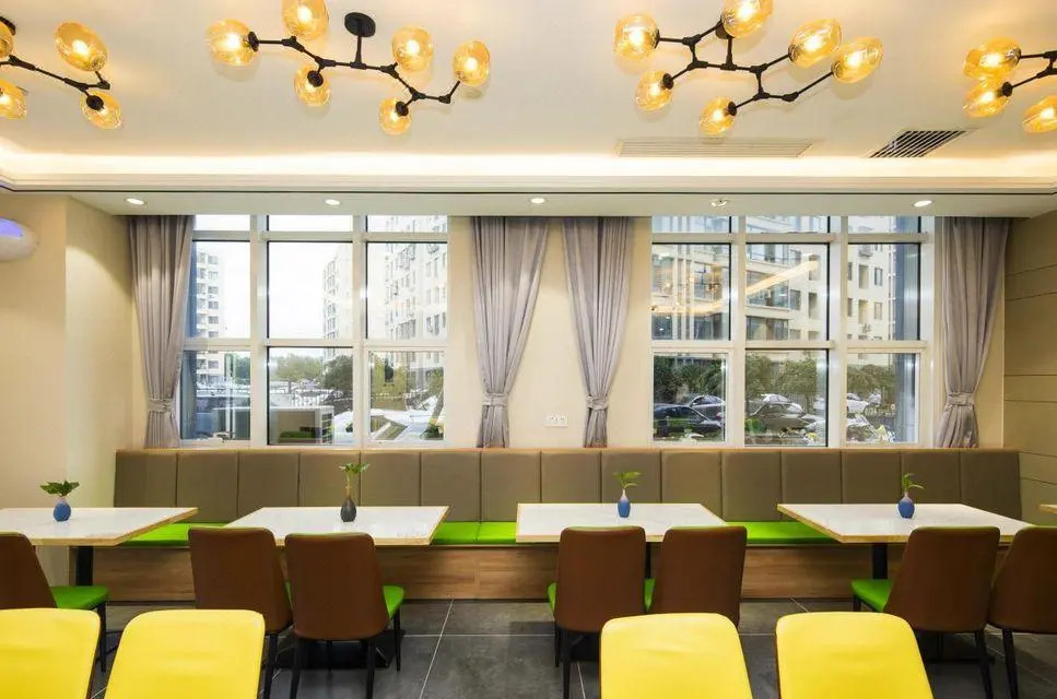 GreenTree Inn Tianjin Xiqing Development Zone Renrenle Square Express Hotel