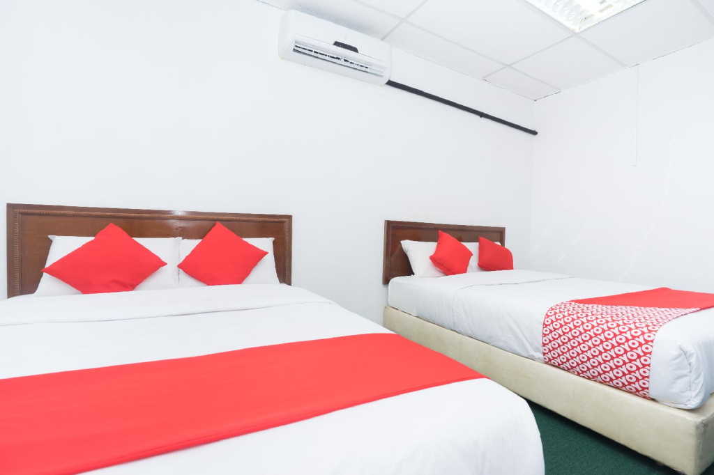 OYO 757 MFU Firdaus Hotel