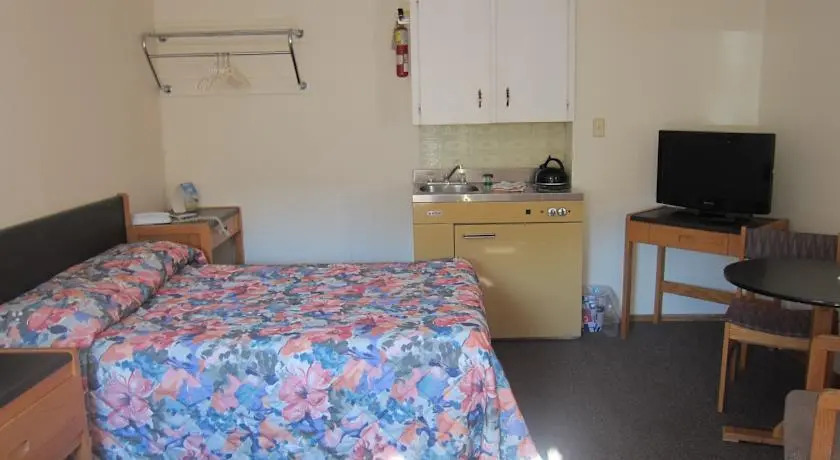 Mulberry Motel