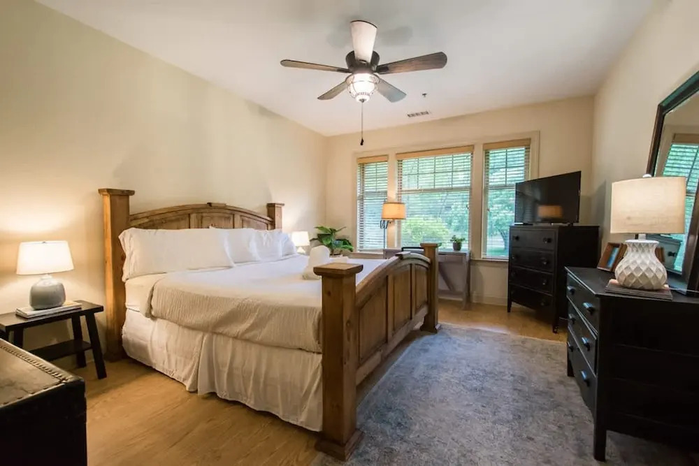 Scenic 2BR Condo w Porch Pool Near Slope Trails