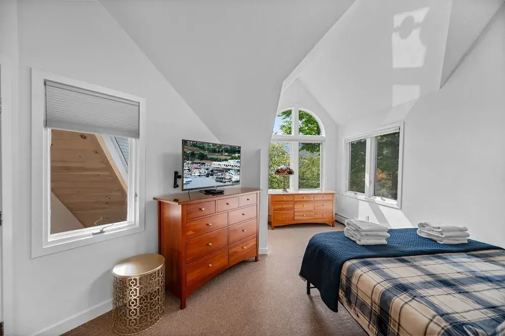 Beautiful 2br/2ba Fall Line Condo W/ Mountain Views, Pool, Hot Tub, Sauna, Shuttle. G6b 2 Bedroom Condo