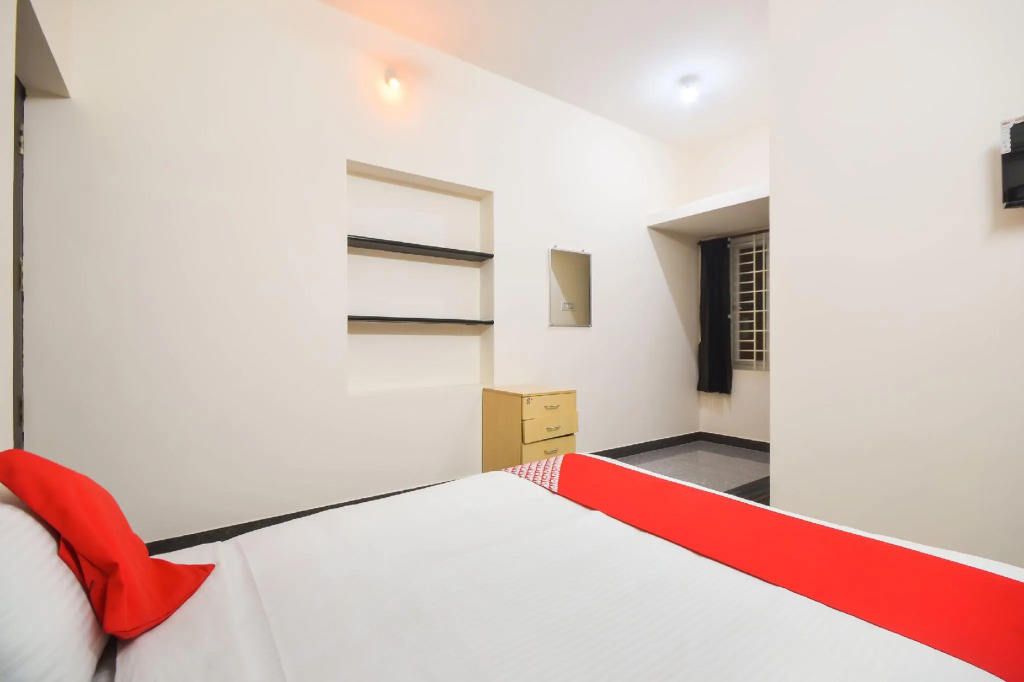 Hotel O Royal Residency