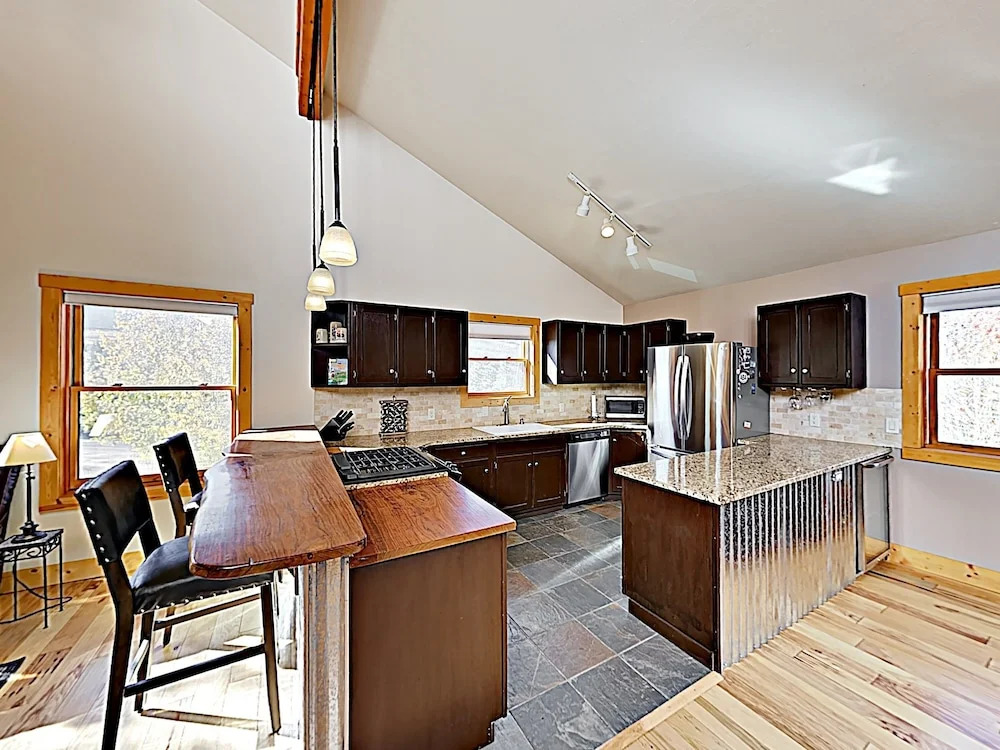 New Listing! Mountain-view Ski W/ Hot Tub 3 Bedroom Home