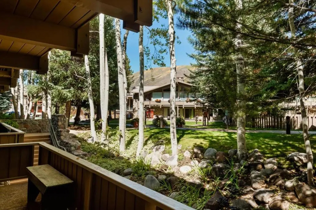 Standard Two Bedroom - Aspen Alps #207