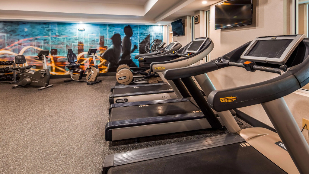 Best Western Plus North Shore Hotel