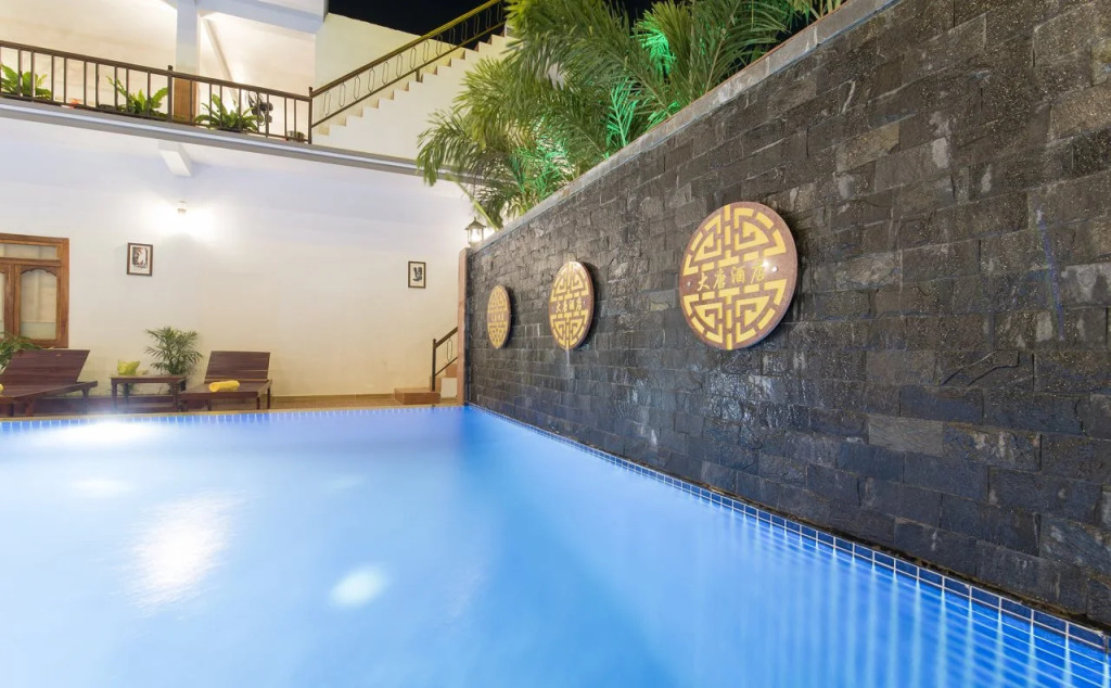 Golden Bakong Boutique