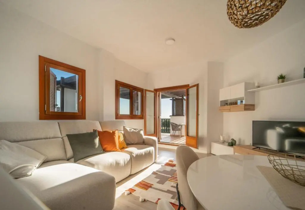 Exclusive 2 Bed 2 Bath Penthouse with Golf Views - DE2332EV