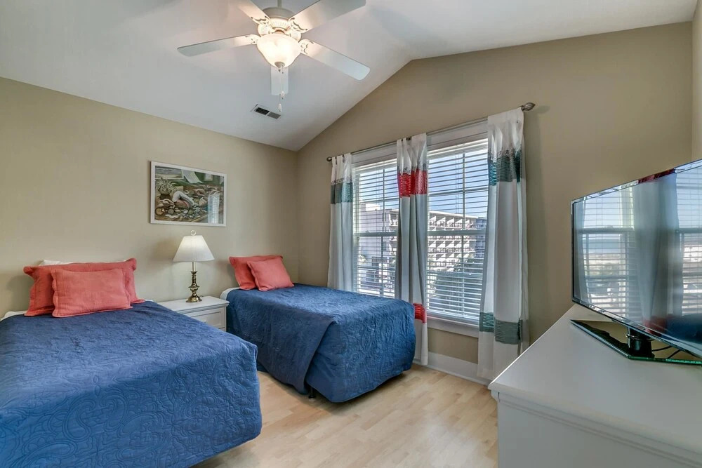 South Beach Cottages - 2701 Apartment 4