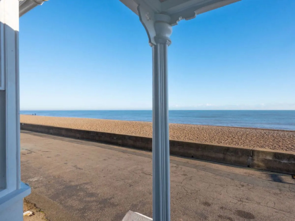 3 Bed in Aldeburgh oc-reg