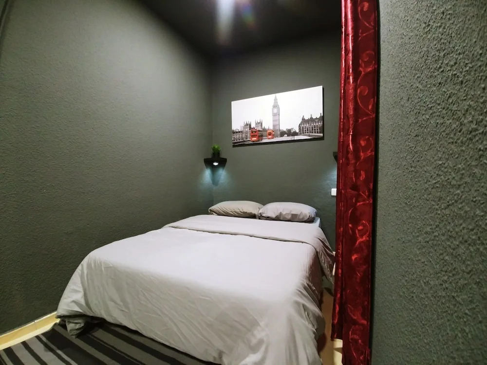 Luxury Flat Legazpi