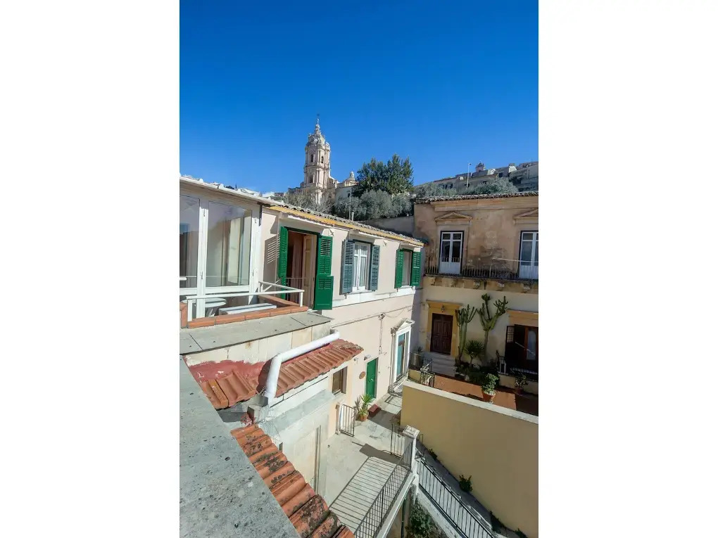Holiday Rooms Portale Pirrera