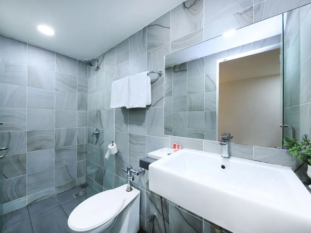 OYO 519 Domus Hotel