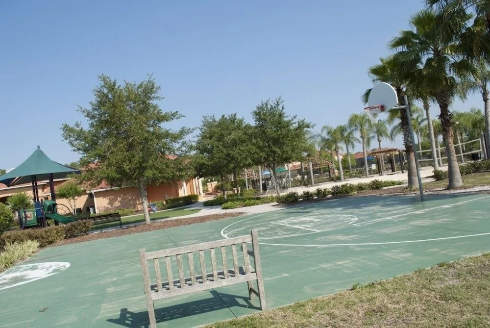 Bella Vida Townhome Tv's Throughout! 3 Bedroom Townhouse
