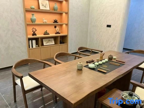 Yunduo E-Sports Hotel (Quannan County People's Government)