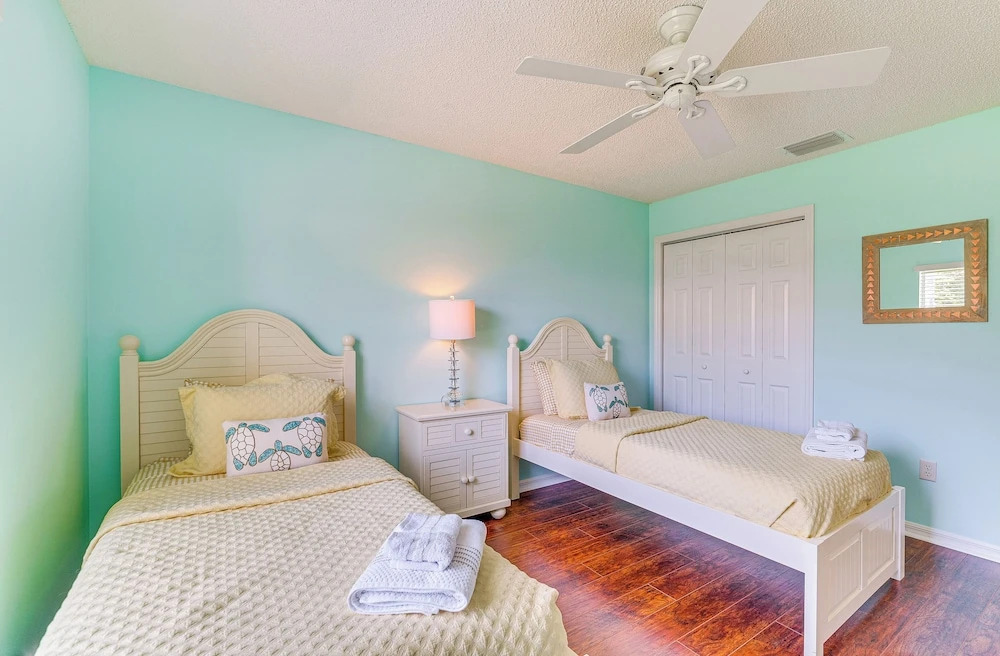 Charming Designer Home Near Lake Sumter